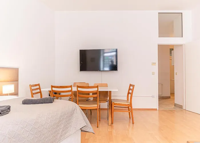 Cozy 3-bedroom In
